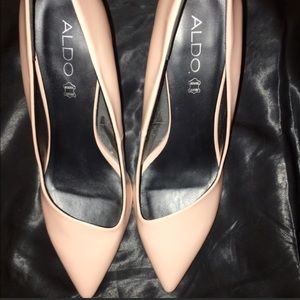 Size 9 Aldo shoes